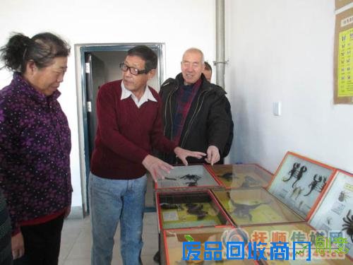 抚顺标本收藏者生兆海展出600余件珍稀标本