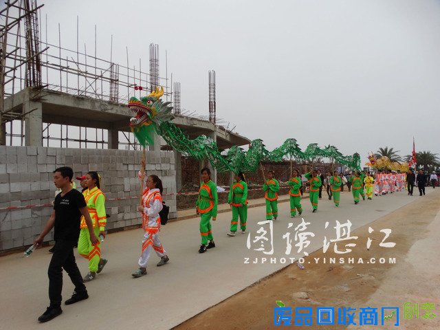 吴川举办粤西首届（年例）文化节 十万民众闹元宵