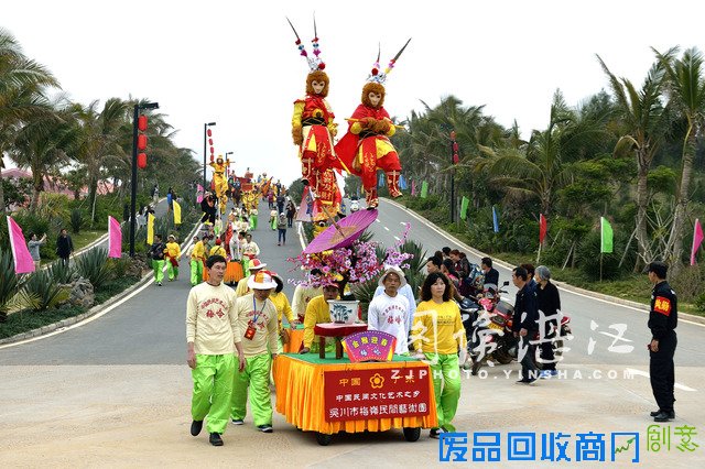 吴川举办粤西首届（年例）文化节 十万民众闹元宵