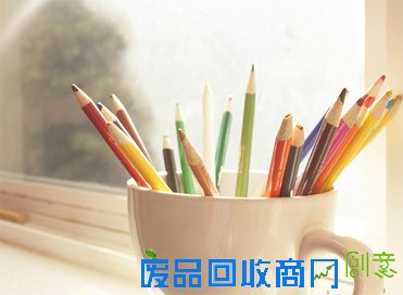 励志的名人英语人生格言：谈理想和目标(双语)