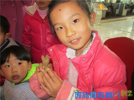 置地广场妙趣泥人民俗展 喜庆过元旦