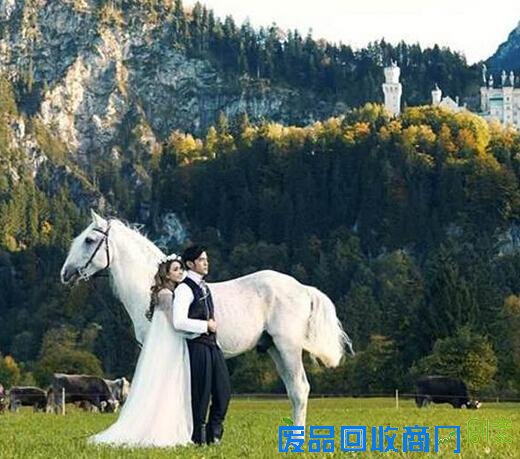 周杰伦昆凌唯美婚纱照曝光（组图）