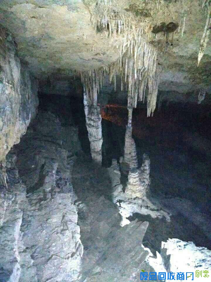 麻阳洞景观2 (2)