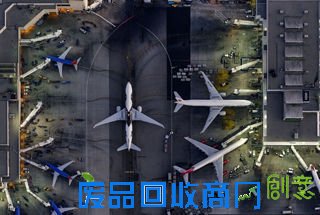 摄影师高空航拍美国城市景观