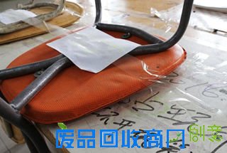 考研党占座留“拼命”纸条