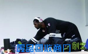 奥登的CBA囧事：吃队友剩下的香蕉最爱小龙虾