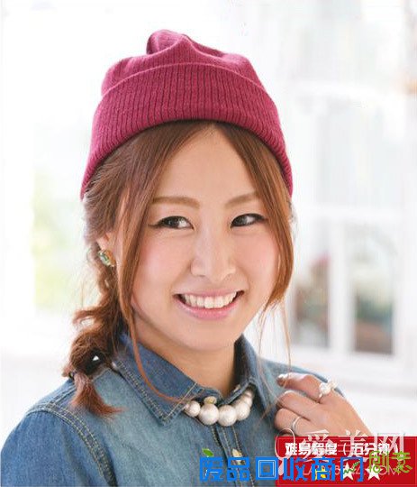 4款戴帽子发型DIY 甜美保暖两不误