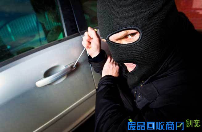 偷不成還搞出一堆蠢事，笨賊糗事一籮筐。(圖/達志影像)