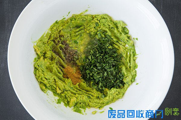牛油果中餐吃法来了！这道健康美食一学就会