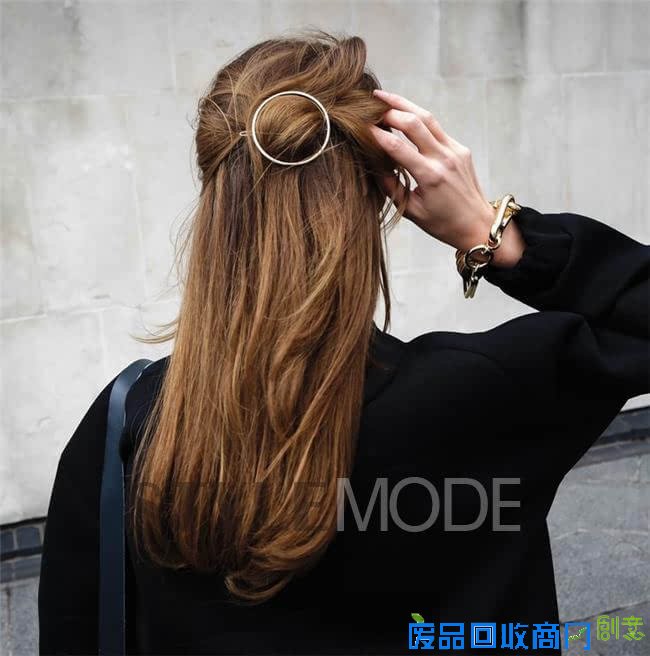 像首饰一样 来装饰你的头发