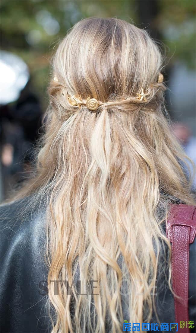 像首饰一样 来装饰你的头发