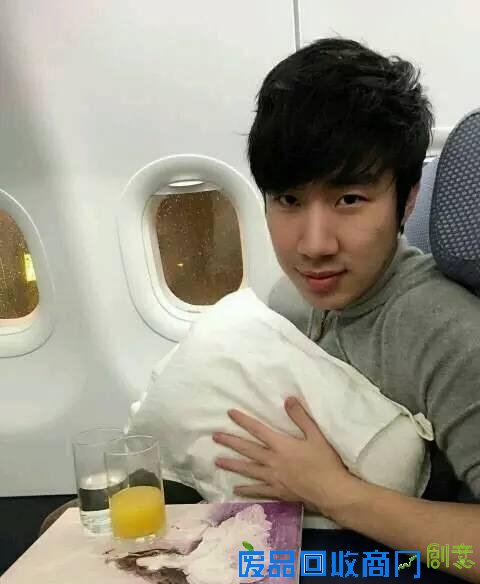 娱乐与实力并存的LOL主播 虎牙直播DOPA上榜