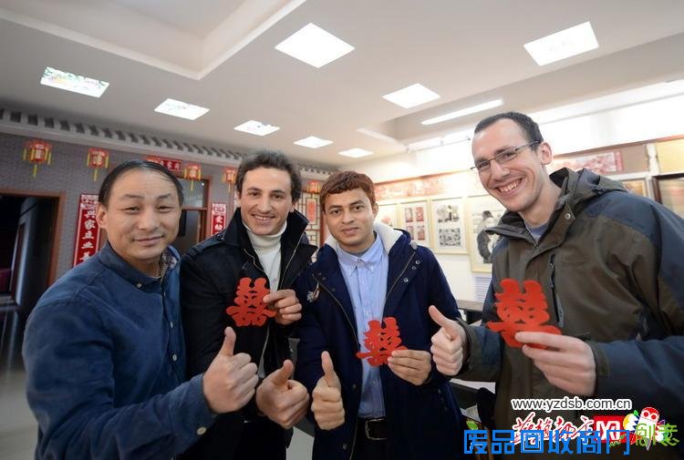 [看张家口·展申奥情]拿起刻刀，触摸蔚县剪纸的神奇[视频]