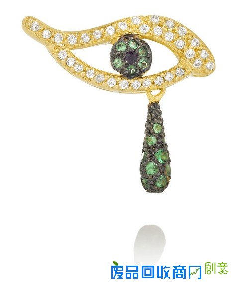 潮流首饰要“减法” 耳环戴一只就好