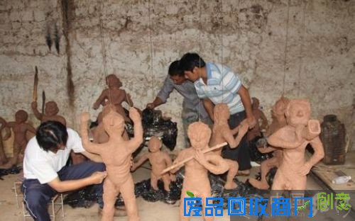 弥勒市西一镇 泥火演绎红万祭火盛况