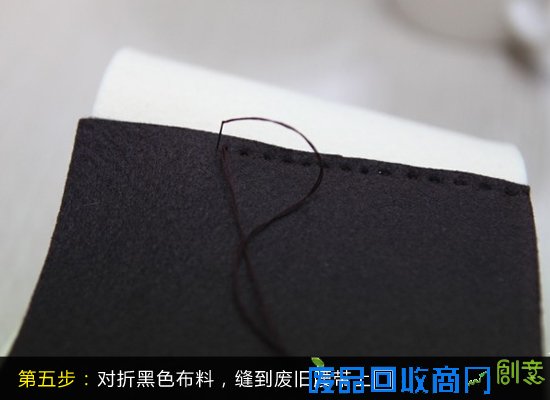 旧女士腰带活用 华丽卷纸收纳桶