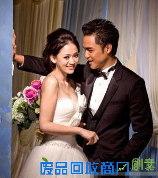 关系很暧昧却不是情侣的明星