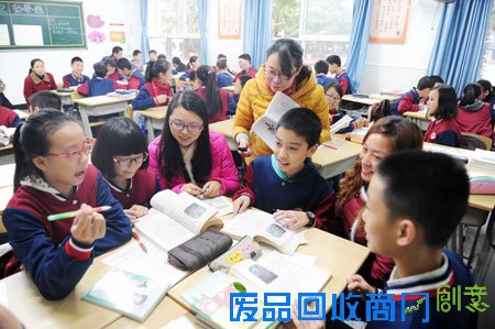 书香南岸竞文明,幸福教育暖江南