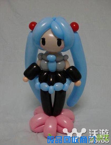 神还原 达人用气球扎出游戏动漫角色