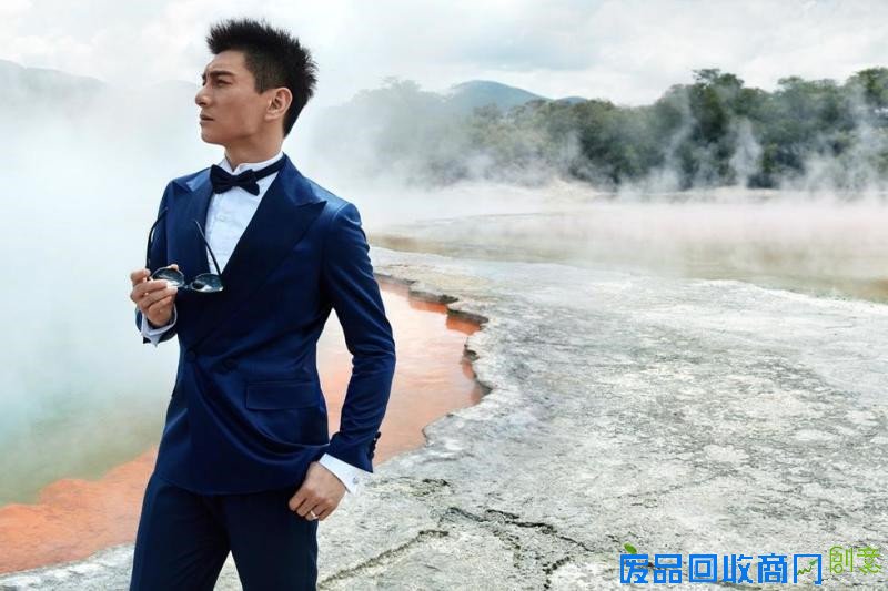 大片即视感！吴奇隆刘诗诗婚纱照首曝光