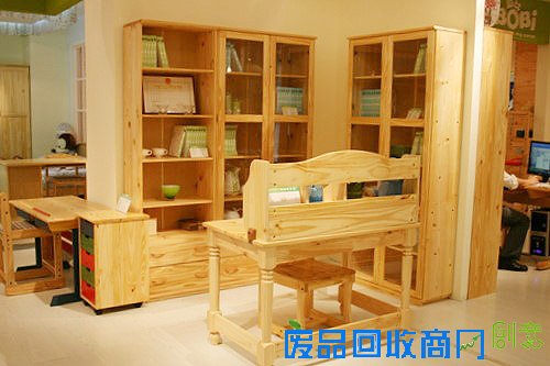 实木家具保养：清洁打蜡是助手 防晒防潮是关键