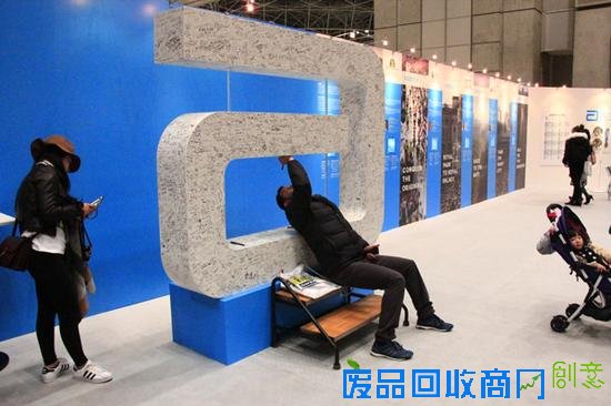 为了找个地方签名，也是蛮拼的