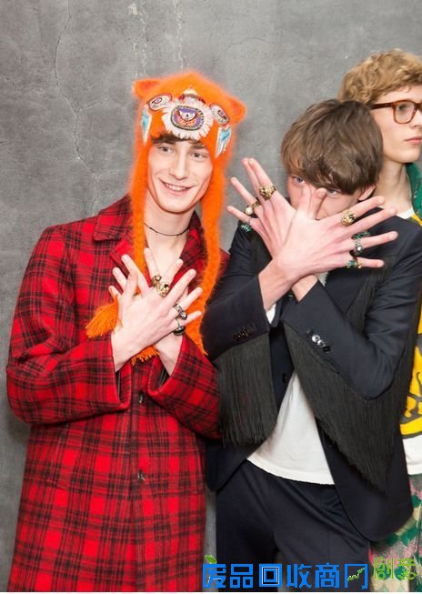 14d9d129-f913-446c-9514-48a9cd28cedf_size66_w466_h700