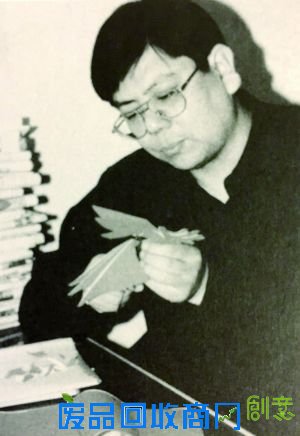 孙帅，艺名红满、喜娃，1968年出生，山东荣成人。现任北京市朝阳区广播电视新闻中心副主任，中华民俗文化促进会剪纸协会北京分会秘书长，自幼受家庭影响学习剪纸，后学国画山水，再后学习平面装潢设计，剪纸作品多次参加全国、省、市比赛，并获多种奖项，其剪纸艺术被收定为北京市朝阳区非物质文化遗产。