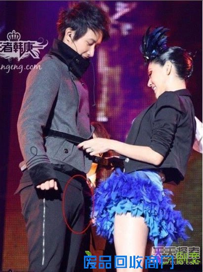 男明星生理激凸好尴尬：这些女神令男主下体有反应