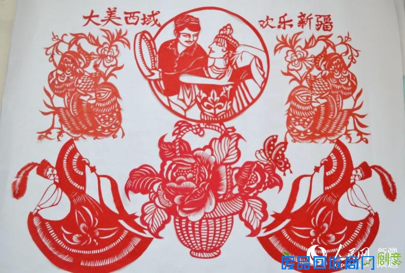 乌苏市六旬老人李云萍巧手剪纸献礼建党节。