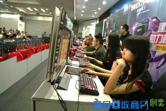 微星2015《英雄联盟》校园争霸赛 成都开战 