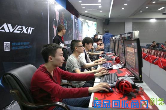 微星2015《英雄联盟》校园争霸赛 成都开战 