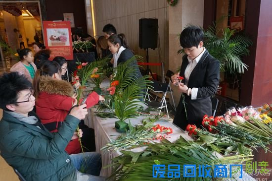 插花DIY，唐人中心教您品味生活