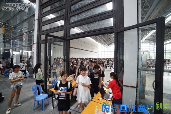 COS比赛与新奇设施一应俱全 月邪动漫夏季盛典游场报道