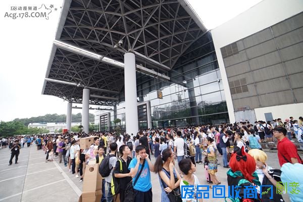 COS比赛与新奇设施一应俱全 月邪动漫夏季盛典游场报道