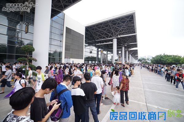 COS比赛与新奇设施一应俱全 月邪动漫夏季盛典游场报道