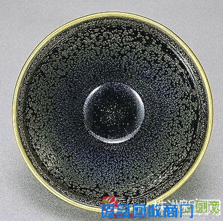 宋代建窑油滴茶盏