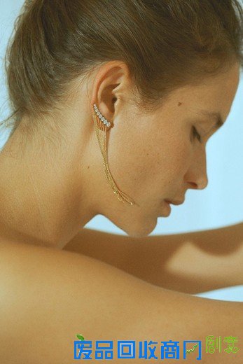 古典与现代之融合sacai x SOPHIE BILLE BRAHE 首饰系列(图)