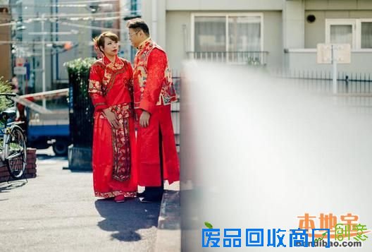19万日本拍婚纱让人崩溃 盘点丑哭了的婚纱照