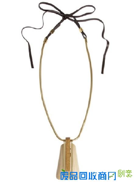 早春浪漫来袭 明星大爱花朵元素肆意绽放 体育