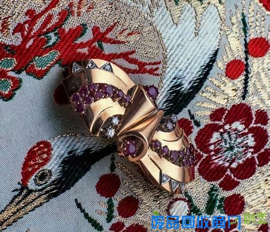 人物专访 严俊：三代人的珠宝生活