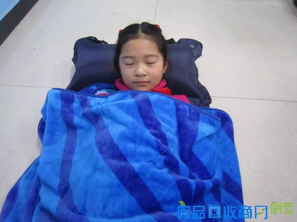 校园热点?|?孩子中午都在学校干些什么?这些学校的『午间生活照』,让人“震惊”!