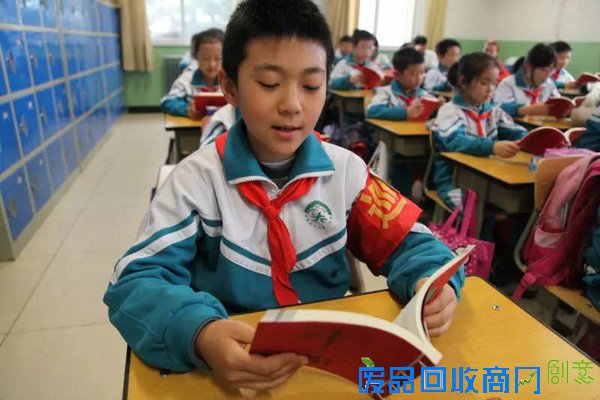 校园热点?|?孩子中午都在学校干些什么?这些学校的『午间生活照』,让人“震惊”!