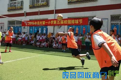 校园热点?|?孩子中午都在学校干些什么?这些学校的『午间生活照』,让人“震惊”!