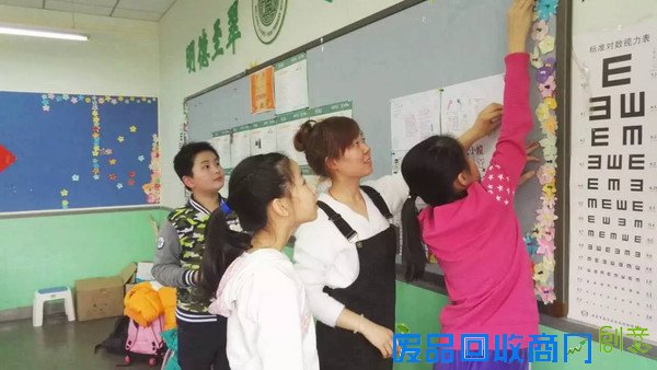 校园热点?|?孩子中午都在学校干些什么?这些学校的『午间生活照』,让人“震惊”!