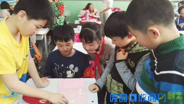 校园热点?|?孩子中午都在学校干些什么?这些学校的『午间生活照』,让人“震惊”!