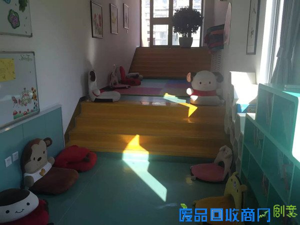 校园热点?|?孩子中午都在学校干些什么?这些学校的『午间生活照』,让人“震惊”!