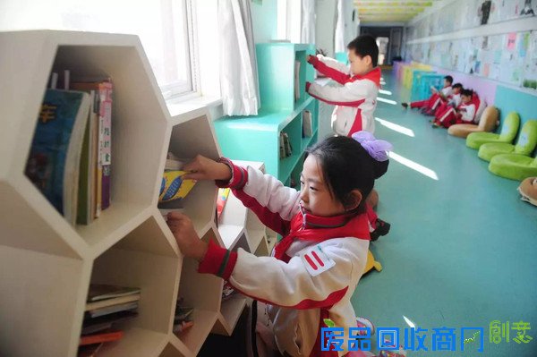 校园热点?|?孩子中午都在学校干些什么?这些学校的『午间生活照』,让人“震惊”!