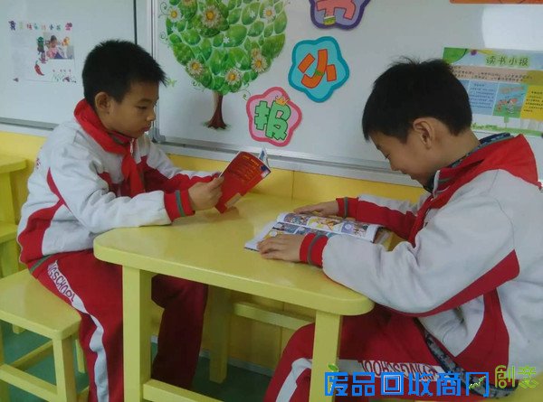 校园热点?|?孩子中午都在学校干些什么?这些学校的『午间生活照』,让人“震惊”!