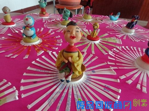 山东泰安:民间文化进校园 学校开设泥塑剪纸班